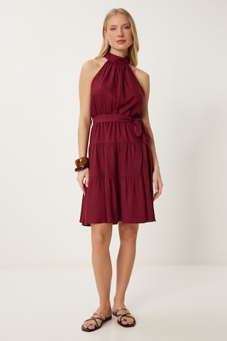 Happiness İstanbul Платье в Красный