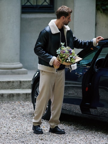 TRAPP Between-season jacket in Black