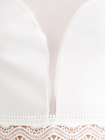 Haut 'Suzi' ABOUT YOU en blanc