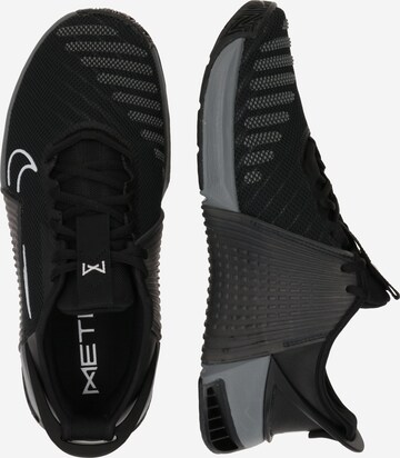 NIKE Sportovní boty 'Metcon 9 FlyEase' – černá