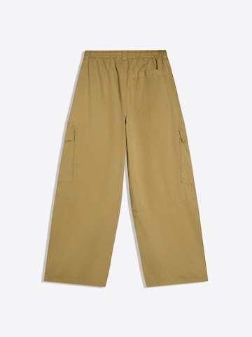 Barrel Pantaloni cu buzunare de la Bershka pe verde