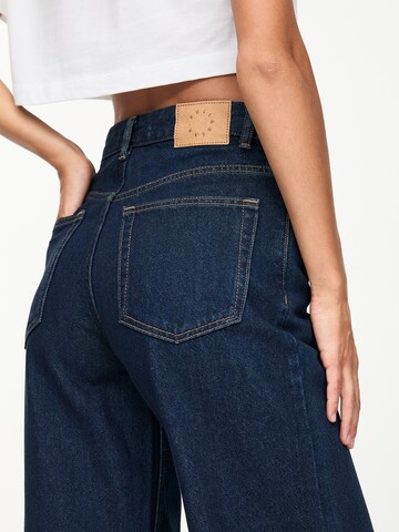Pull&Bear Wide Leg Jeans in Blau
