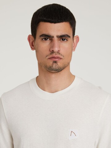 T-Shirt 'Ethan' CHASIN' en blanc