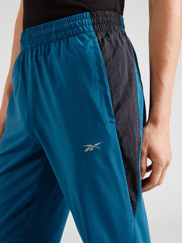 Tapered Pantaloni sport de la Reebok pe albastru