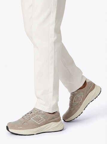 BLACKSTONE Låg sneaker 'Flint Moss DG531' i brun: framsida