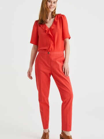 WE Fashion Slimfit Παντελόνι με τσάκιση σε κόκκινο