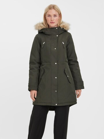 VERO MODA Winter Parka 'Track' in Green: front