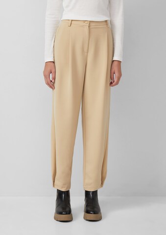 Effilé Pantalon à pince s.Oliver en marron : devant