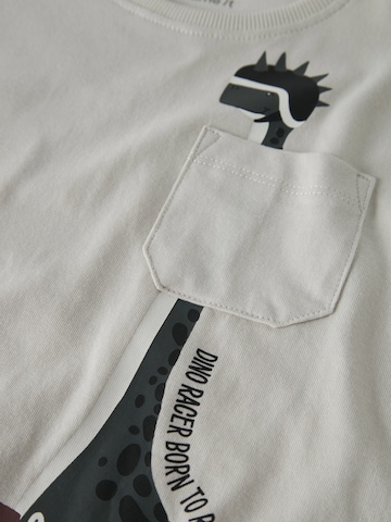 Tricou 'NMMVILIAN' de la NAME IT pe gri