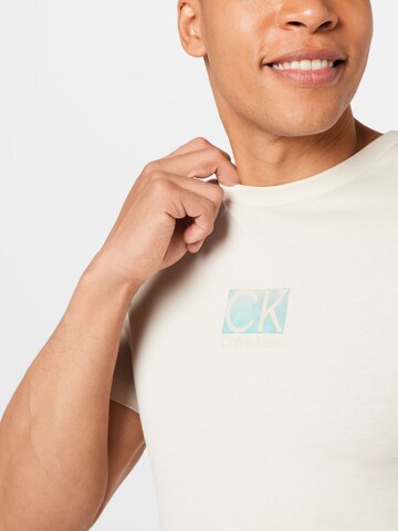 Calvin Klein T-Shirt in Beige