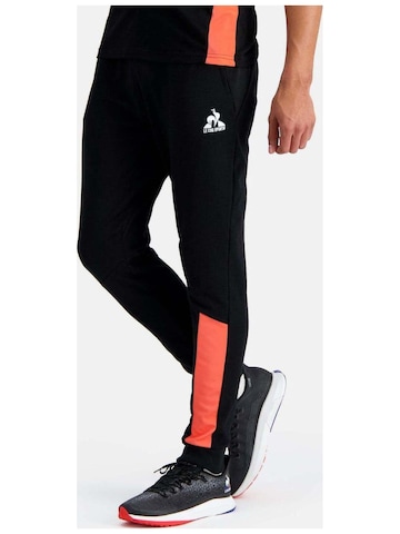 regular Pantaloni sportivi 'Le Coq Sportif Training Sp Pant Regular No2 M' di LE COQ SPORTIF in nero: frontale