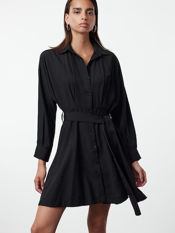Rochie tip bluză de la Trendyol pe negru