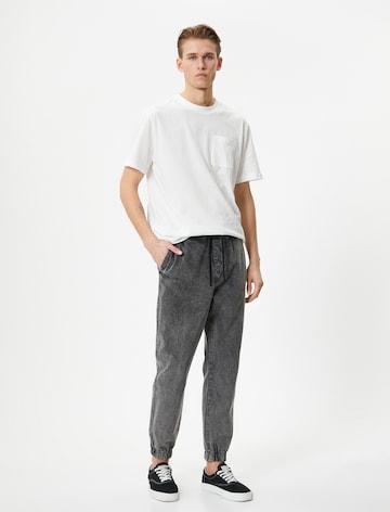 Koton Tapered Jeans in Grijs
