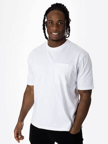 T-Shirt 'Heavy Boxy' Urban Classics en blanc : devant