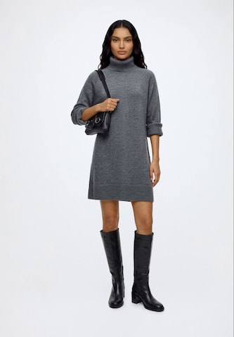 Robes en maille GAP en gris : devant