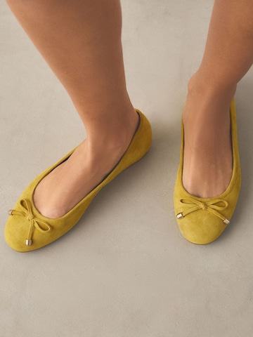 Next Ballerina 'Forever Comfort' in Yellow