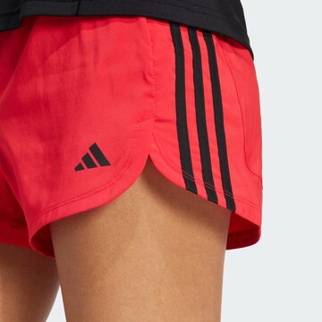Loosefit Pantalon de sport 'Pacer' ADIDAS PERFORMANCE en rouge