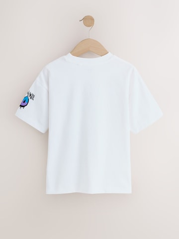 Tricou de la Next pe alb