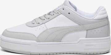 Baskets basses PUMA en blanc