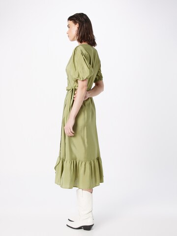 Rochie de la Moves pe verde