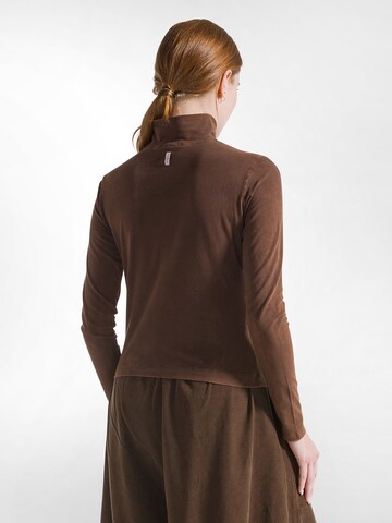 DEHA Shirt in Bruin