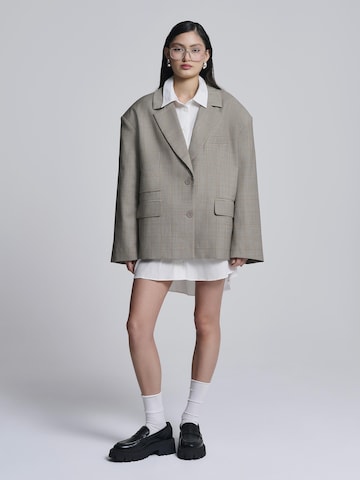 AEMMI Blazer in Grey