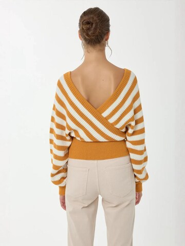 Hiccup Sweater in Yellow