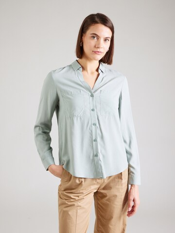 QS - Blusa en verde: frente