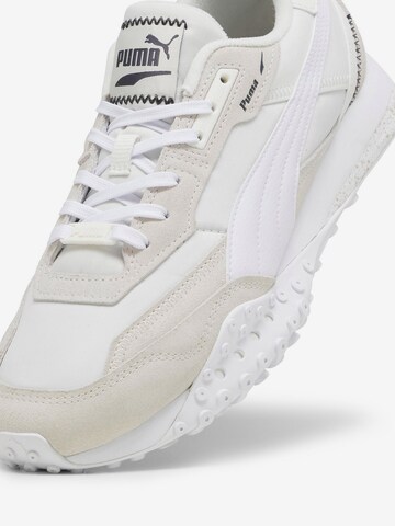 Baskets basses 'Blacktop Rider' PUMA en blanc