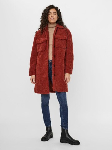 VERO MODA Between-Seasons Coat 'Kyliefilucca' in Red