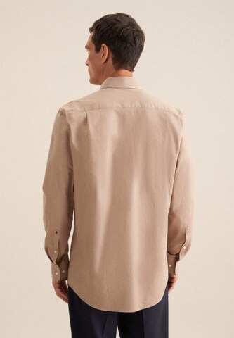 Coupe regular Chemise business SEIDENSTICKER en beige
