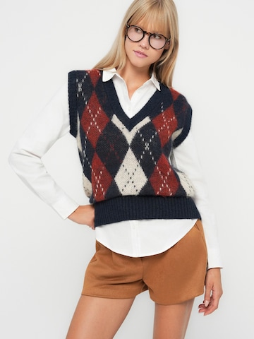 ONLY Regular Shorts 'ONLINA' in Braun