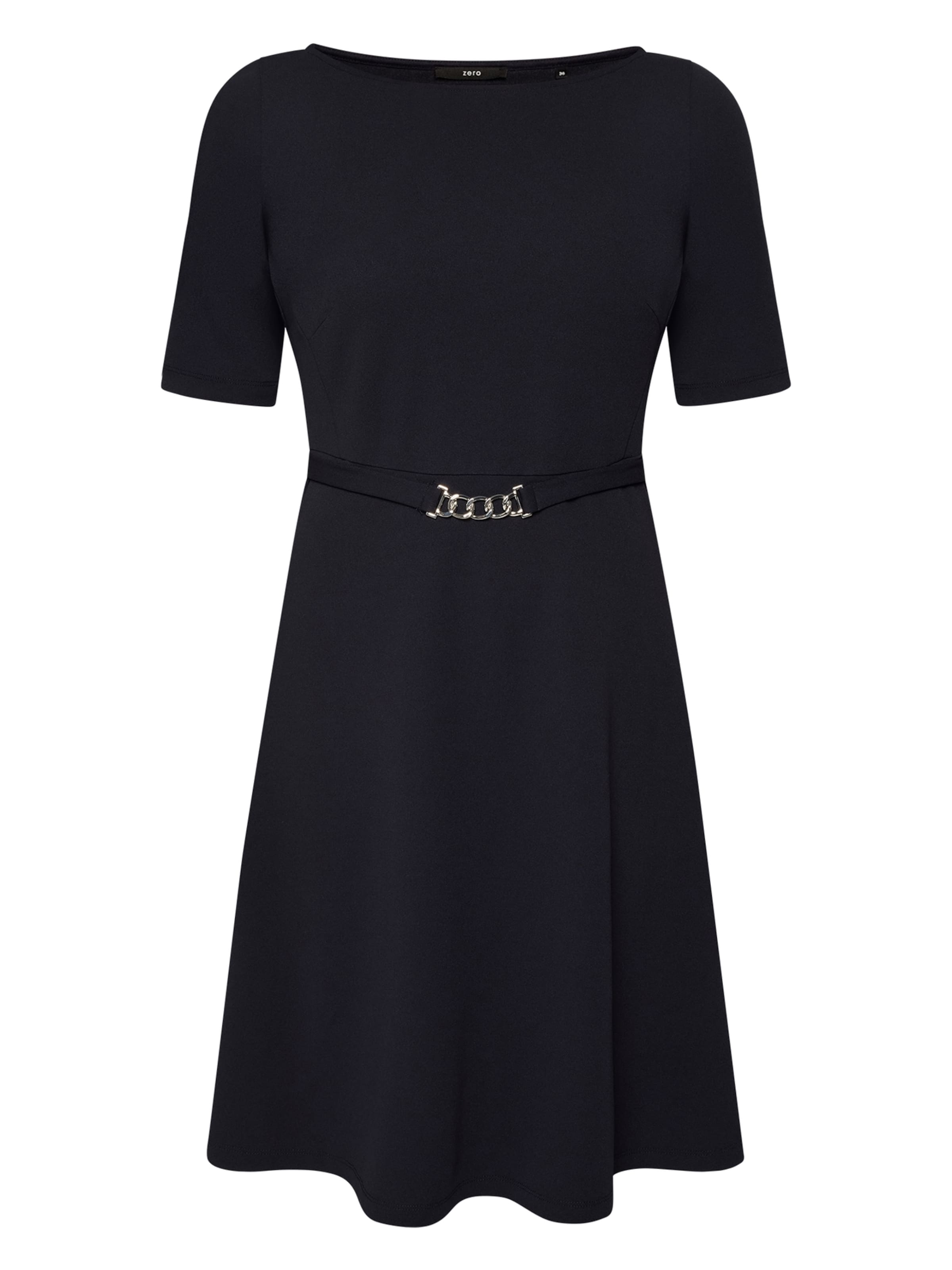 Abito di zero in blu: frontale