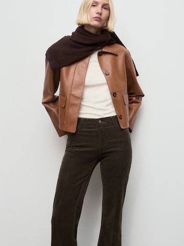 MANGO Flared Jeans in Rood