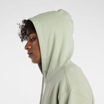 new balance Sweatshirt 'Essentials' in Groen