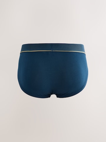 Next Slip in Blau