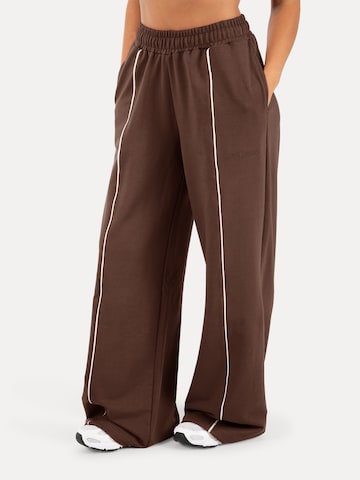 Smilodox Loose fit Trousers ' Veyt ' in Brown