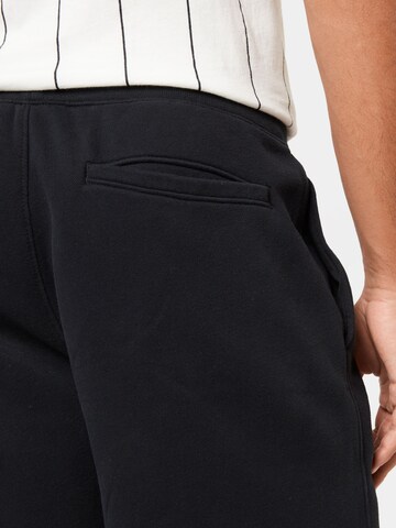 Abercrombie & Fitch Regular Trousers in Black