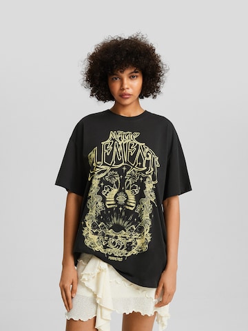 T-shirt Bershka en gris : devant