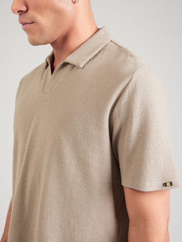 Tricou de la No Excess pe maro