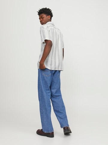 Fit confort Chemise 'JORCabana' JACK & JONES en blanc