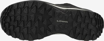 LOWA Outdoorschuh 'Innox Pro' in Schwarz