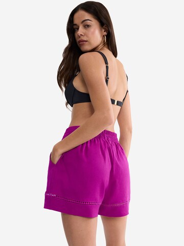 TRIUMPH Loosefit Strandshorts ' Red Label Summer Wears ' in Lila