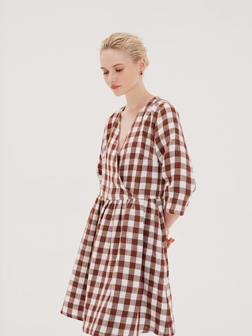 AmourLinen Jurk 'Daphne' in Bruin