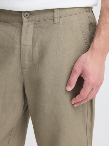 Regular Pantalon chino 'CFPandrup' Casual Friday en marron
