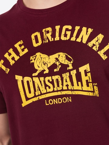 Maglietta di LONSDALE in rosso