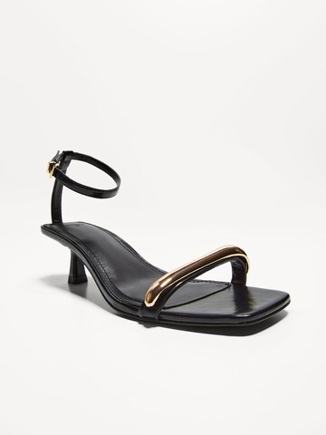 Sandales à lanières Bershka en noir