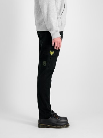 ALPHA INDUSTRIES Tapered Παντελόνι cargo σε μαύρο