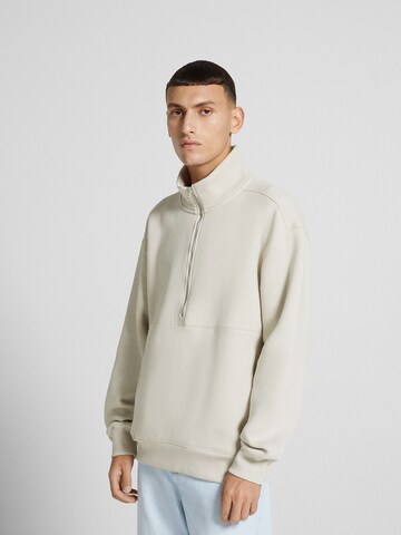 Bershka Sweatshirt in Grau: predná strana