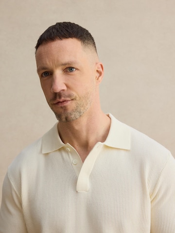 balta DAN FOX APPAREL Marškinėliai 'Mailo'